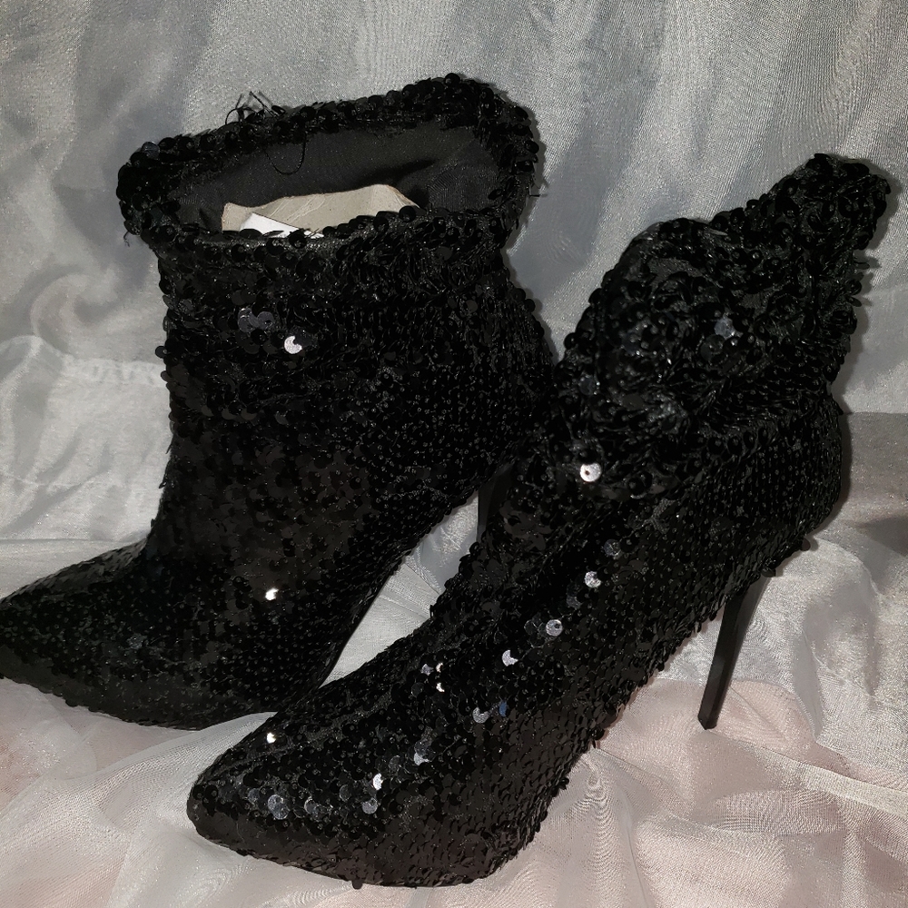 Sequins heeled shoe boots. Never worn great condition